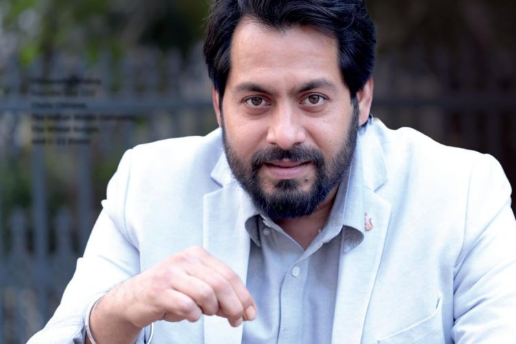 डिजिटल ग्लैमर, ‘ग्लोबल’ दावे और ज़मीनी हकीकत पर उठते सवाल Entrepreneur or Thug? Vibhanshu Mishra