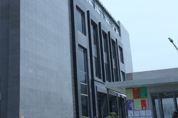 कंपनी की प्रतिक्रिया का इंतजार